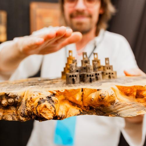 Demonstrating Artists